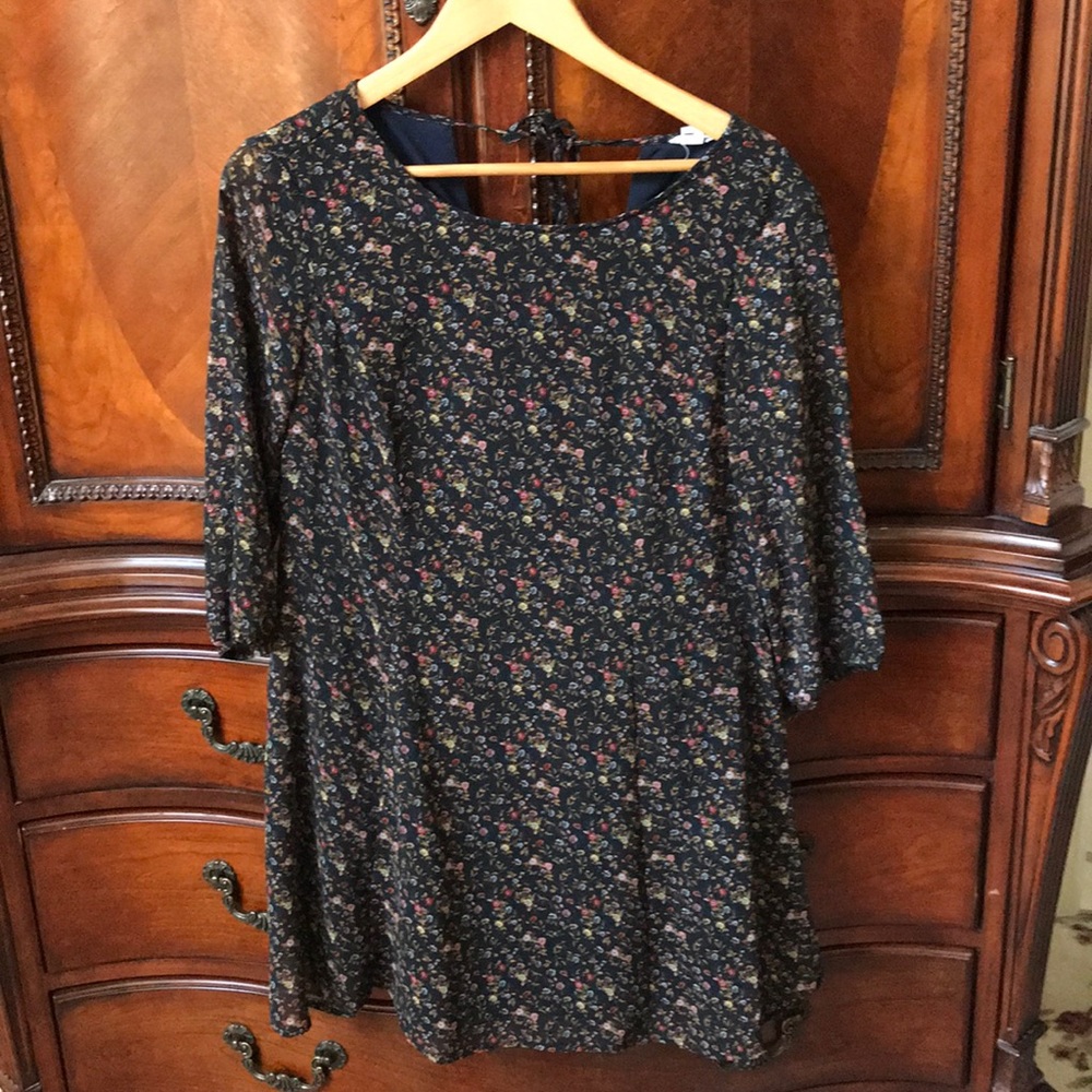 Women’s dress